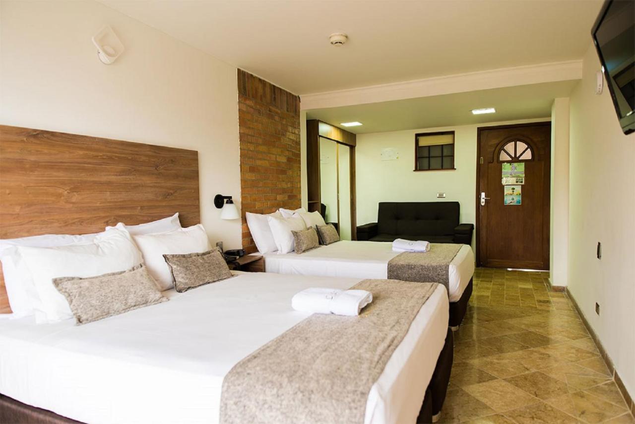 Hotel Cabo De La Vela Medellín Extérieur photo